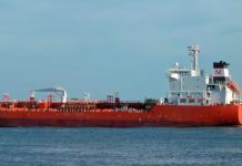 Parte buque de Veracruz hacia Cuba cargado con 10 mil toneladas de diésel