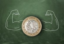 El peso se fortalece y roza ya las 17 unidades por dólar