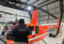 Aseguran helipuerto clandestino con 7 aeronaves durante cateo en Medellín de Bravo; hay un detenido