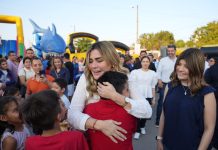 Festeja Maryjose Gamboa el Día de Reyes a la niñez boqueña