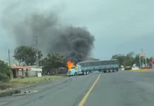 Tras narcobloqueos del CJNG, gobierno de Nahle exhorta a «mantener la calma»