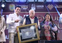 Tlacotalpan reconoce y celebra a Don Fallo Figueroa, pilar del son jarocho