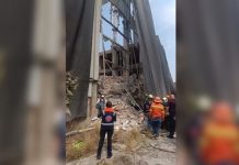 Colapsa edificio dañado en San Antonio Abad, CDMX; hay 3 atrapados